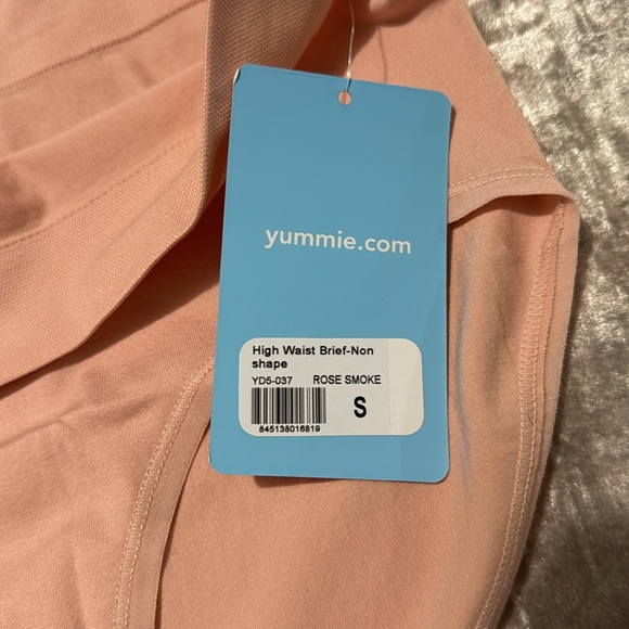 NWT Yummie Women’s Brief Underwear - Picture 7 of 8